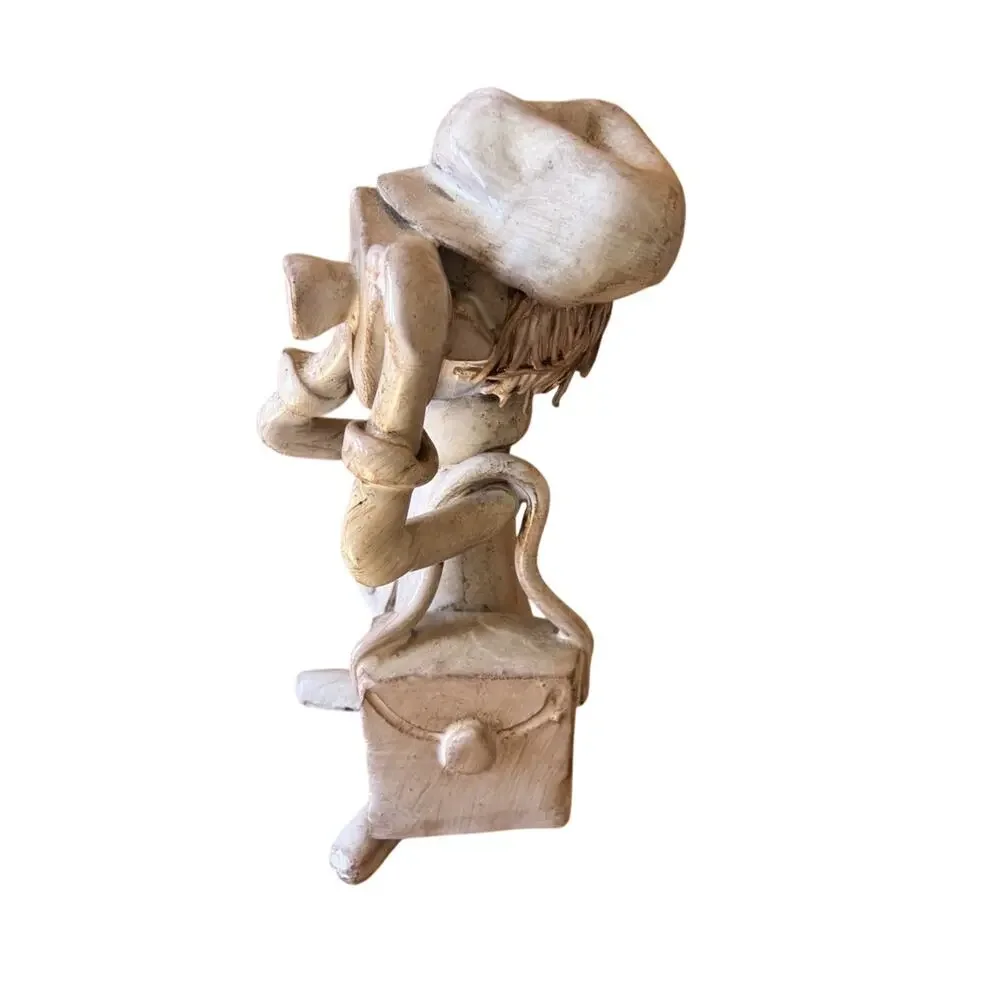 Italian Ceramic Photographer Figurine Signed Bencini 1987‎